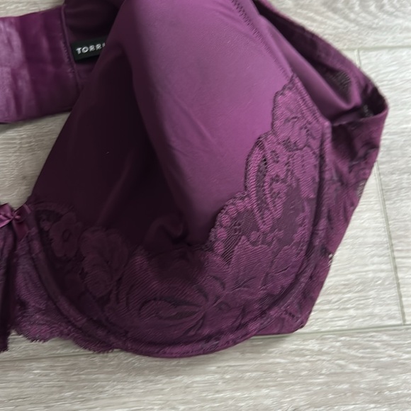 Torrid Curve 46C Dark Purple Lace Bra - Picture 2 of 8